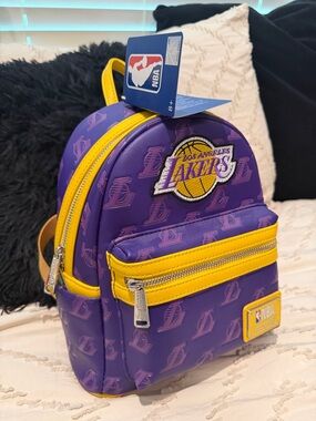 Lakers loungefly new backpack
